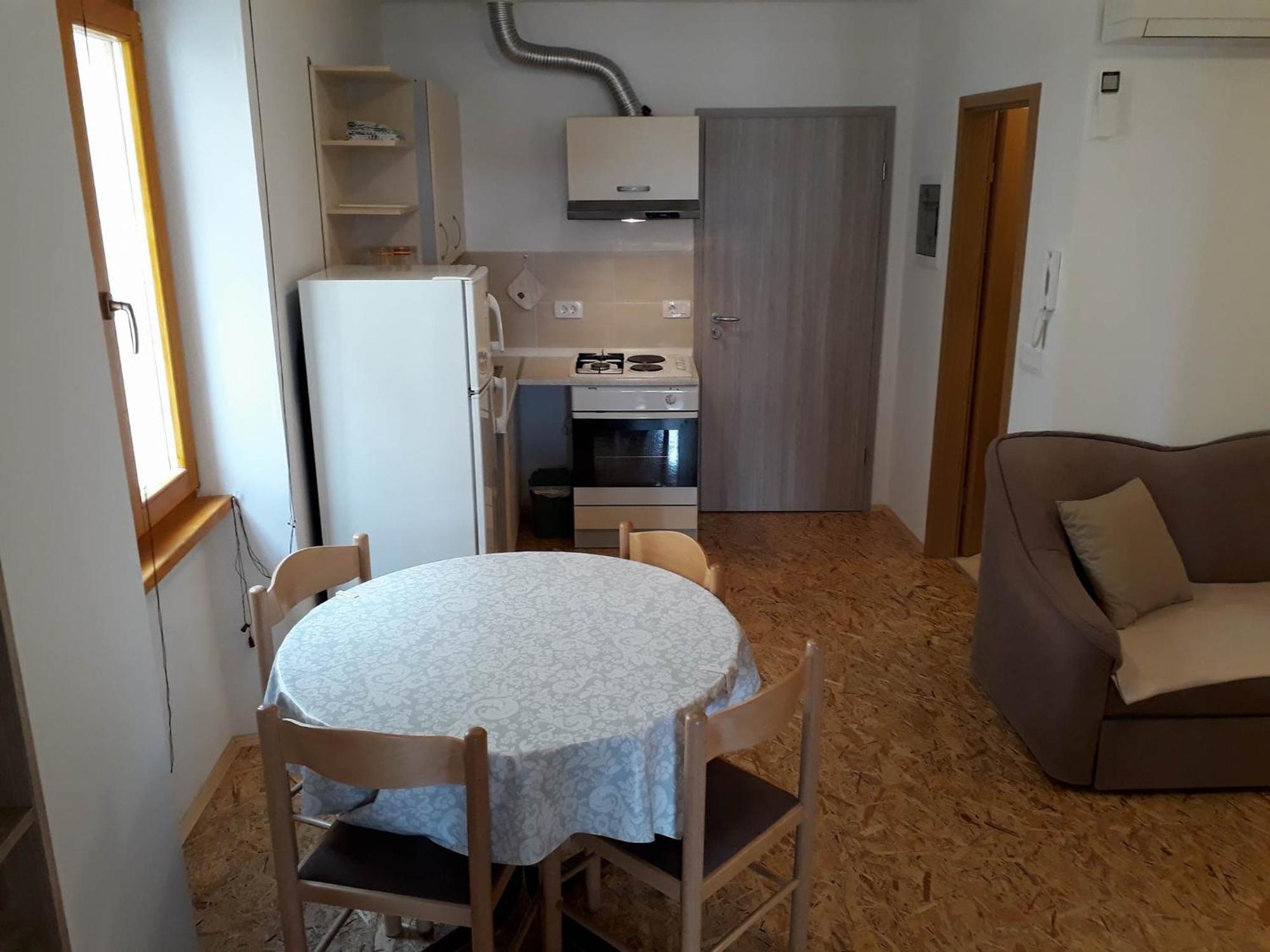 Ferienwohnung Vse Kontenti Koper Exterior foto